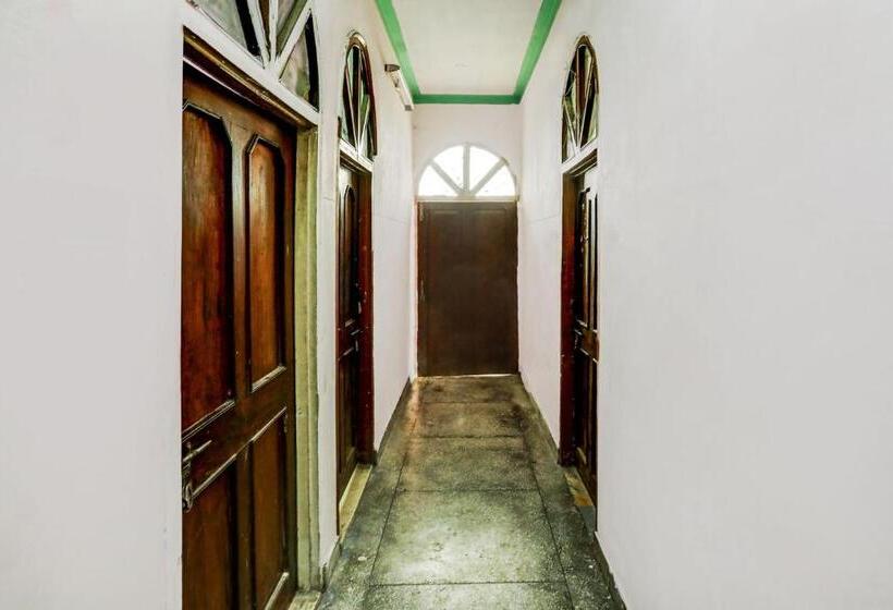 בית מלון כפרי Oyo Flagship Veer Guest House