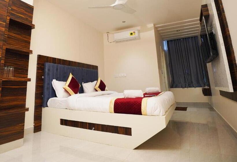 בית מלון כפרי S V Royal Luxury Rooms