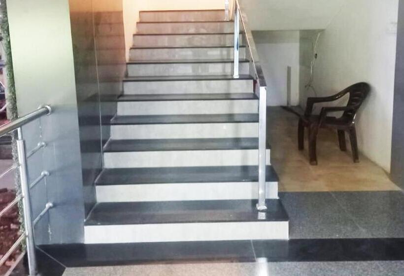 בית מלון כפרי S V Royal Luxury Rooms