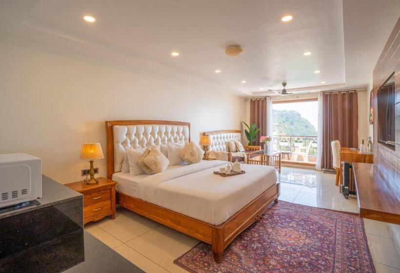 בית מלון כפרי Perfectstayz Mokshada Suites