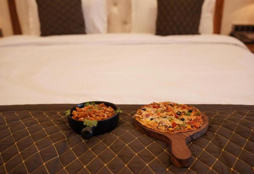 فندق Perfectstayz Mokshada Suites