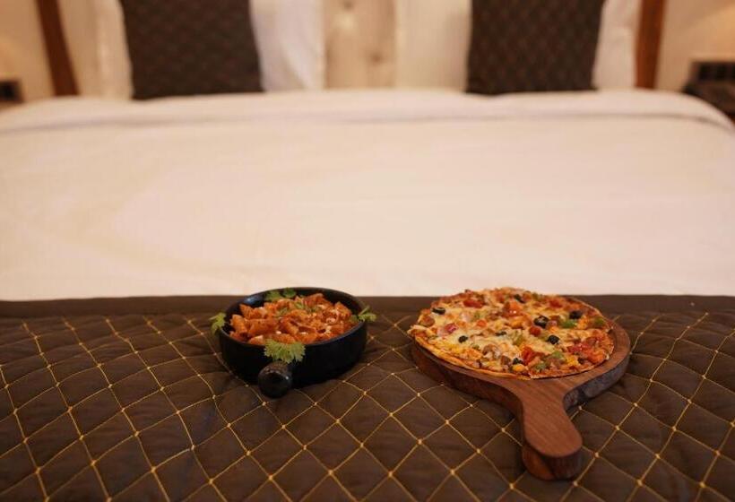בית מלון כפרי Perfectstayz Mokshada Suites