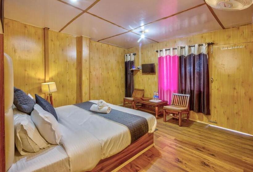 Отель The Shivalaya Retreat A River Side Resort