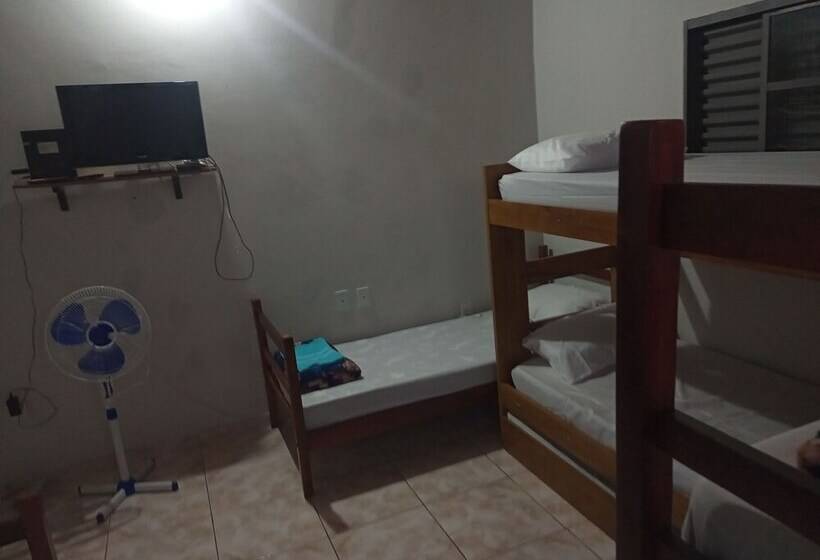 ペンション Acomodação Pai Eterno