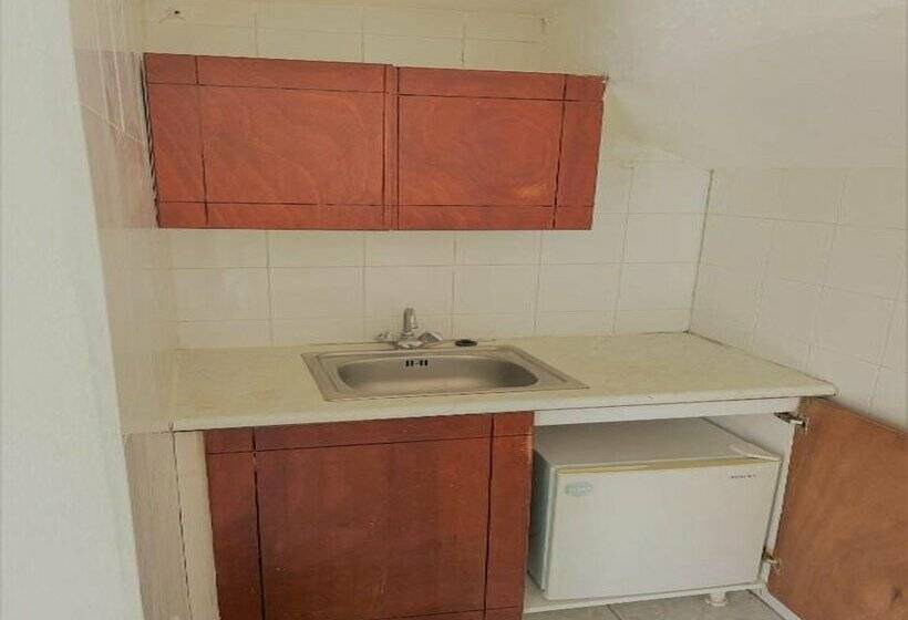 Santorini Camping & Hostel