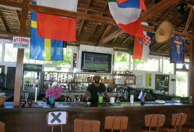 Santorini Camping & Hostel