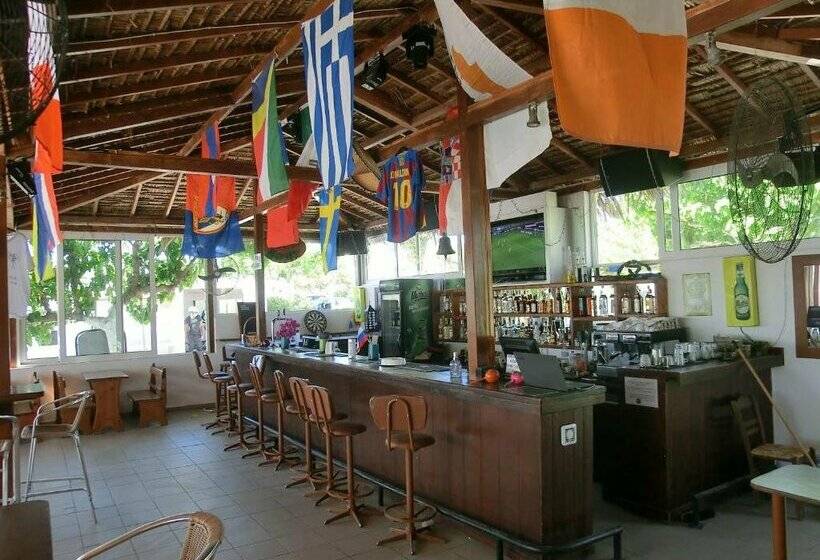 Santorini Camping & Hostel