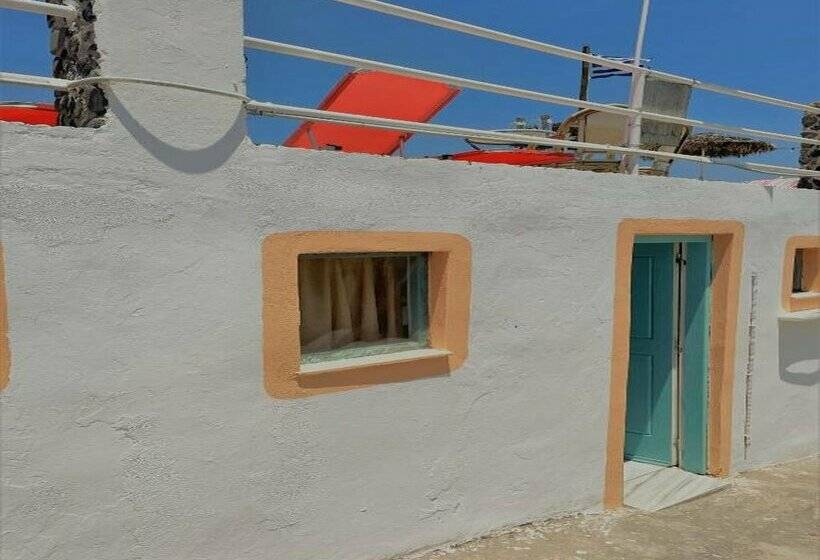 Santorini Camping & Hostel