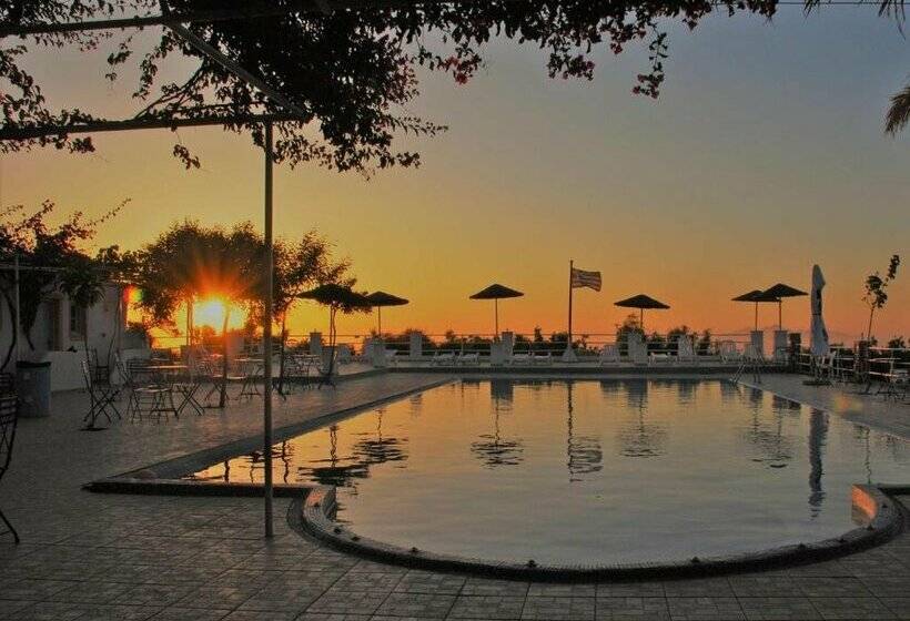 Santorini Camping & Hostel