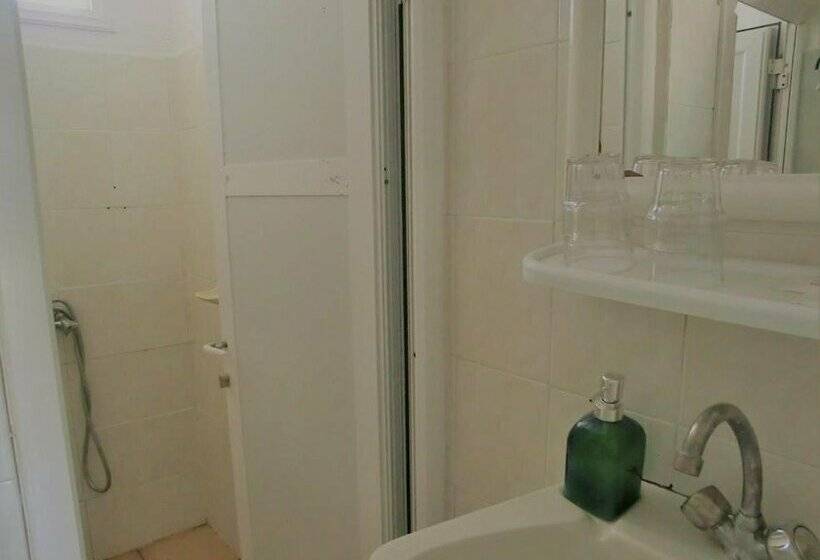 Santorini Camping & Hostel