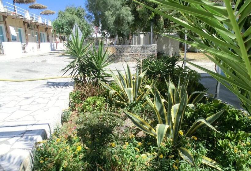 Santorini Camping & Hostel