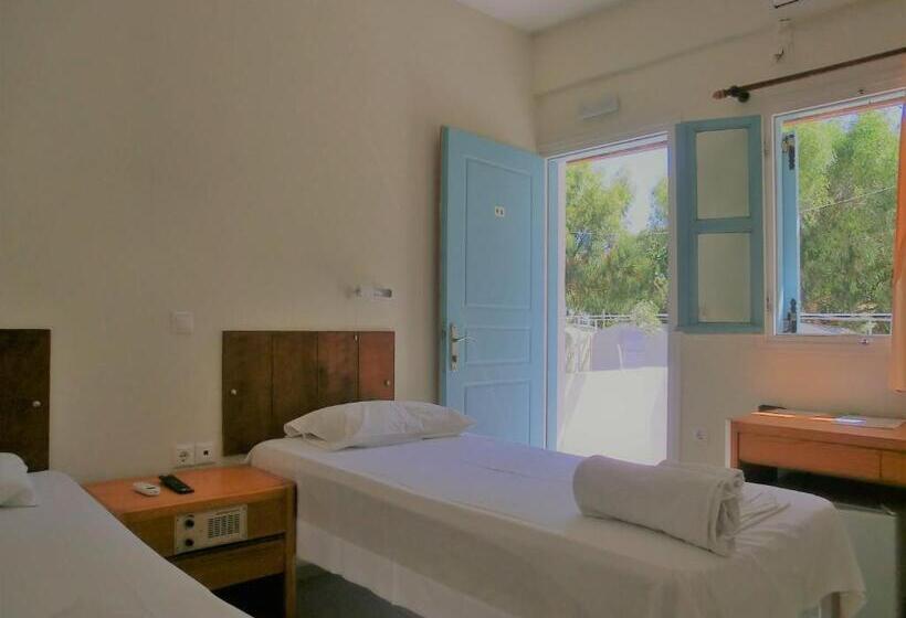 Santorini Camping & Hostel