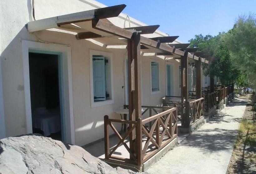 Santorini Camping & Hostel