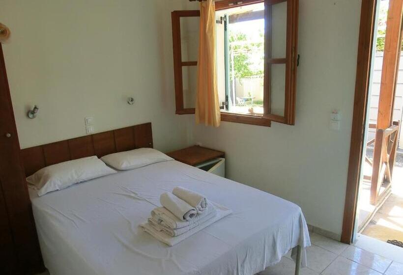 Santorini Camping & Hostel