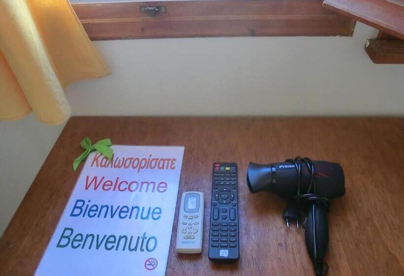 Santorini Camping & Hostel