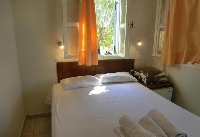 Santorini Camping & Hostel