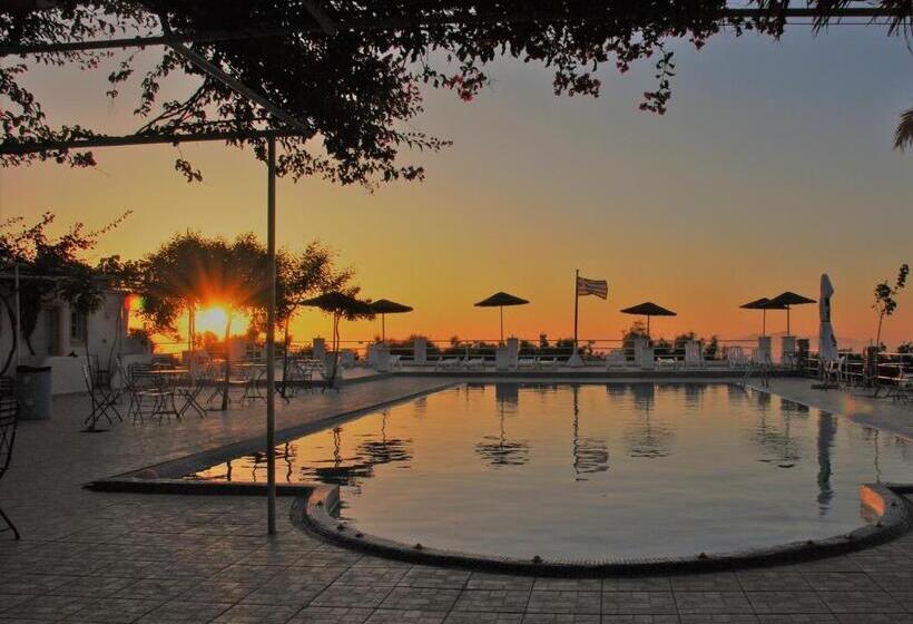 Santorini Camping & Hostel