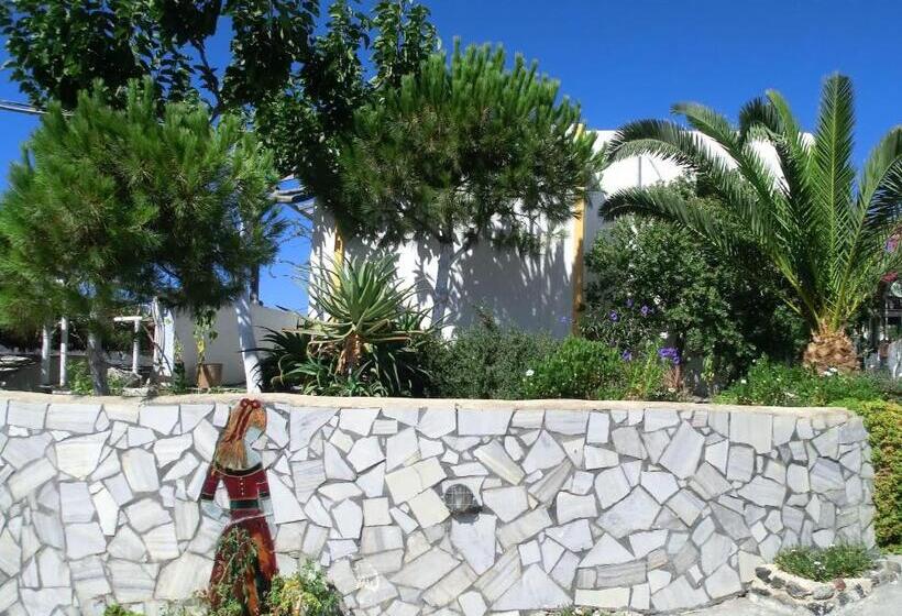 Santorini Camping & Hostel