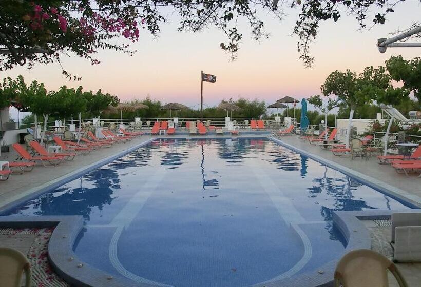 Santorini Camping & Hostel