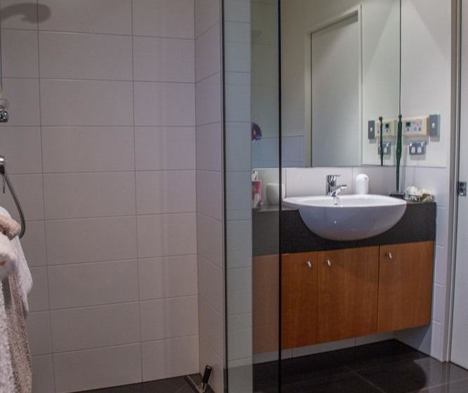 40 Thornycroft Street Bed And Breakfast