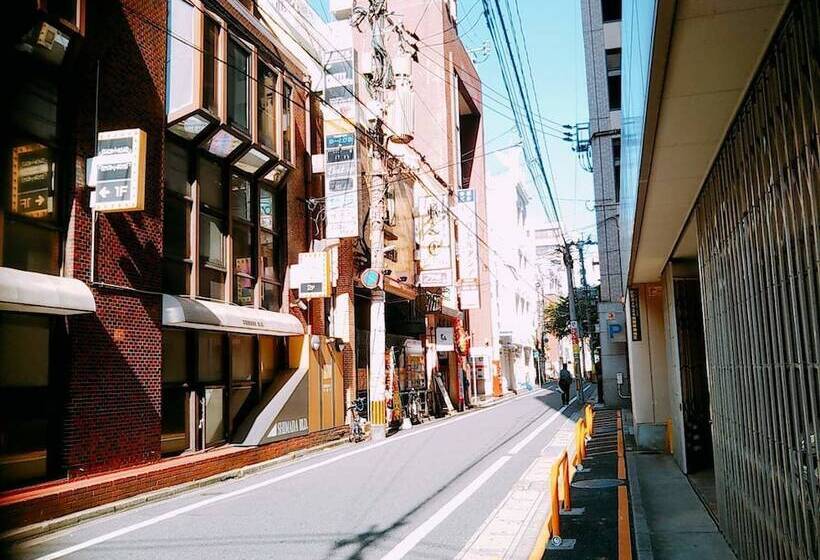 فندق صغير Fukuoka Guesthouse Little Asia Kokura