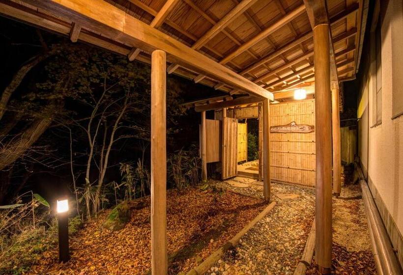 ユースホステル Mizu No Kaori