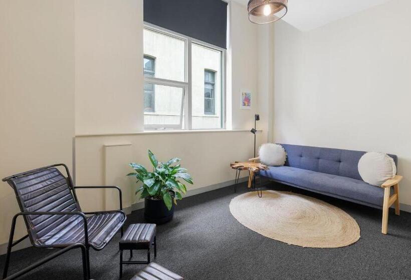 Общежитие Selina Central Melbourne