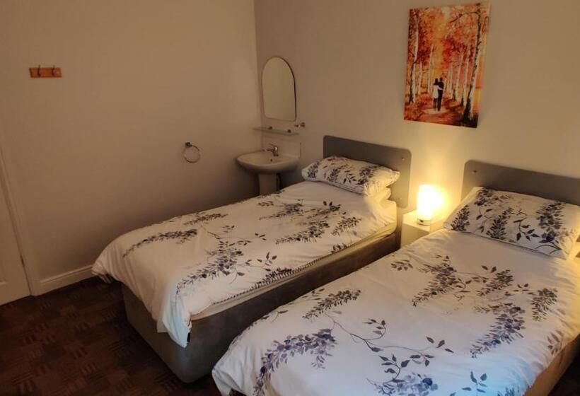 צימר Aaron Lodge Guest House