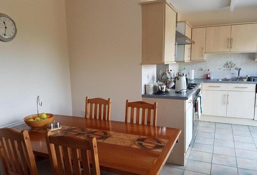 צימר Aaron Lodge Guest House