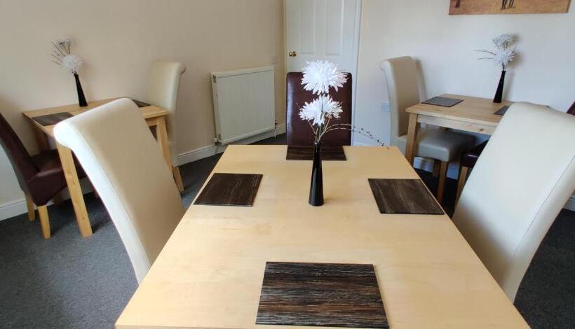 צימר Aaron Lodge Guest House