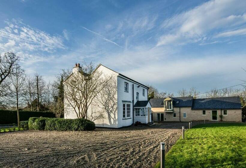 צימר Eagle Mill Luxury Rooms