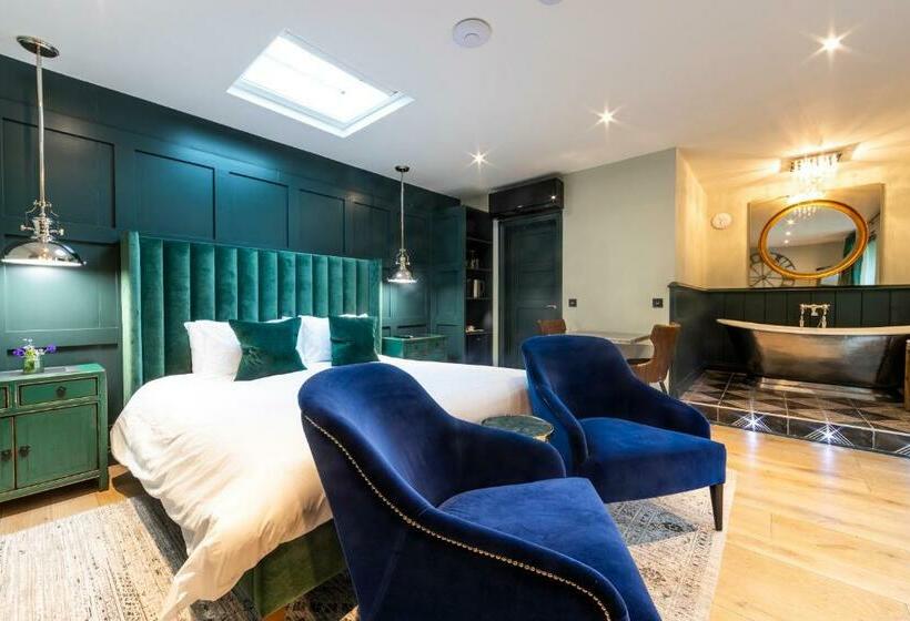 צימר Eagle Mill Luxury Rooms