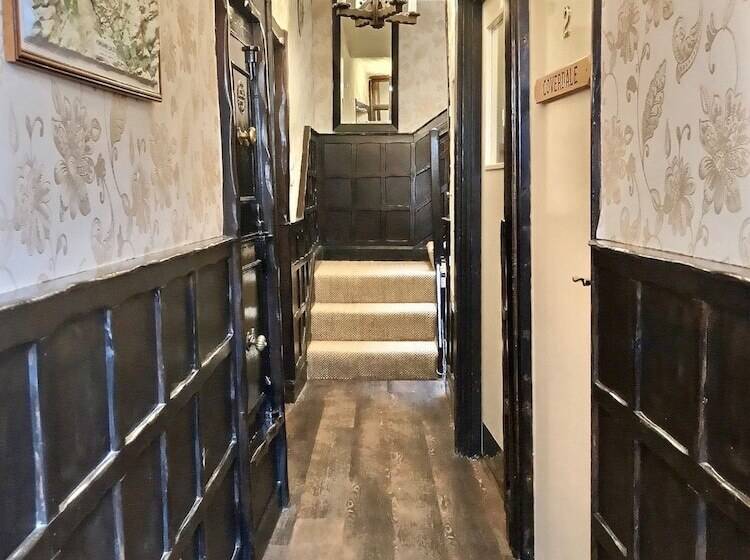 مبيت وإفطار Grove House