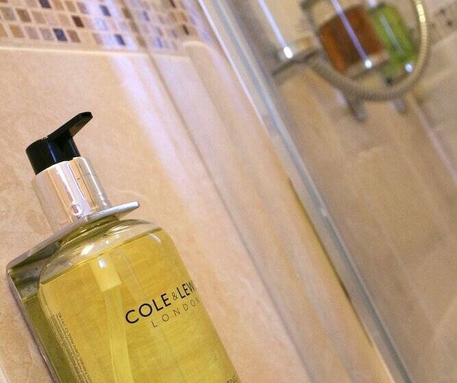 مبيت وإفطار Grove House