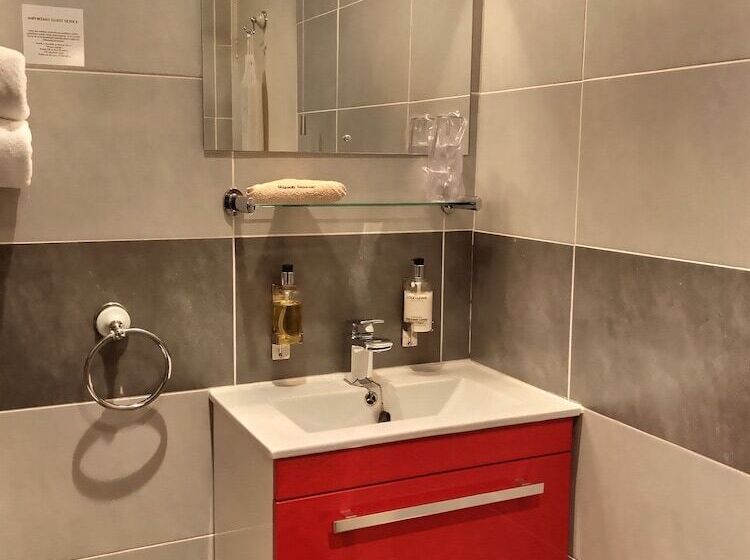 مبيت وإفطار Grove House