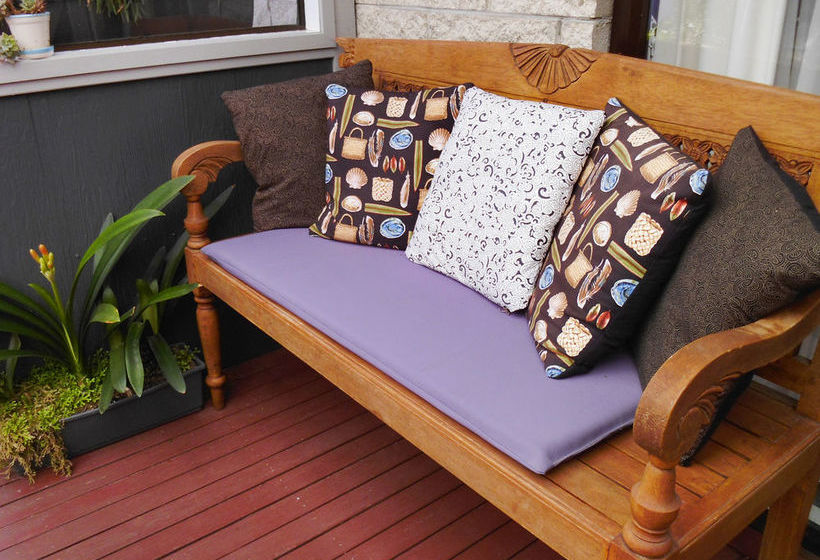 민박 Guysers Gay Stay For Men