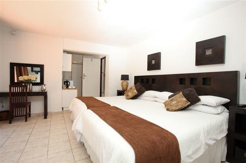 Bed and Breakfast Ikhaya Guest House