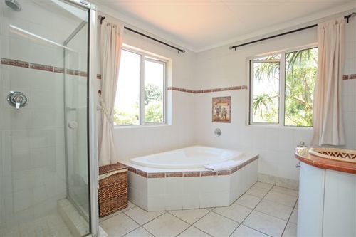تختخواب و صبحانه Ikhaya Guest House