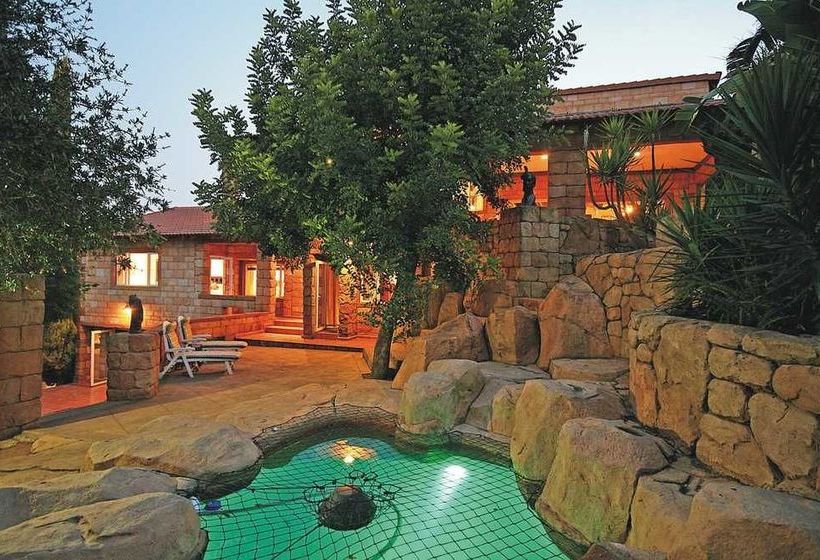 Bed and Breakfast Ikhaya Guest House