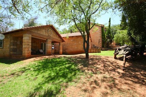 Bed and Breakfast Ikhaya Guest House