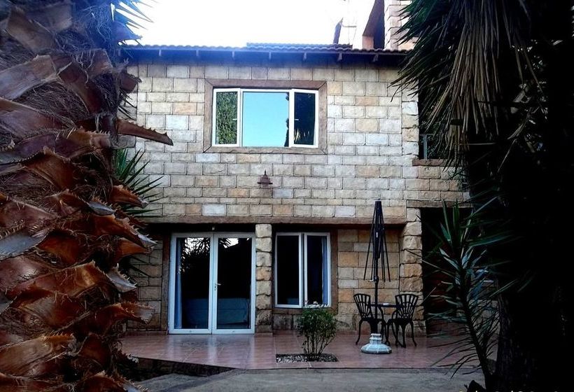 Bed and Breakfast Ikhaya Guest House