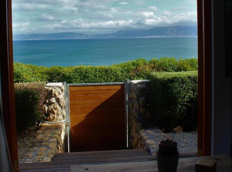 צימר Kleinzee Oceanfront Guest House