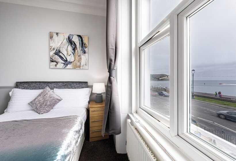 مبيت وإفطار The Manor