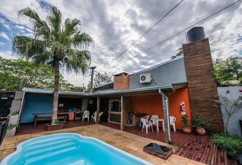 Bed and Breakfast Residencial Los Lapachos