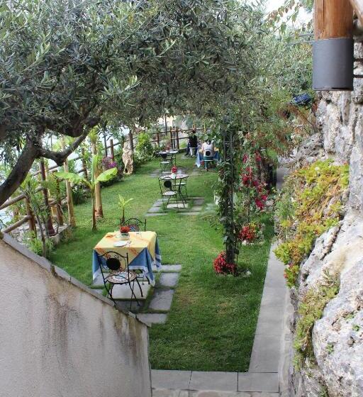 Bed and Breakfast World Center