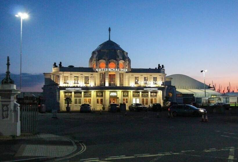 Beddoe Apartments Premier Lodge Eastleigh Near Winchester And Southampton