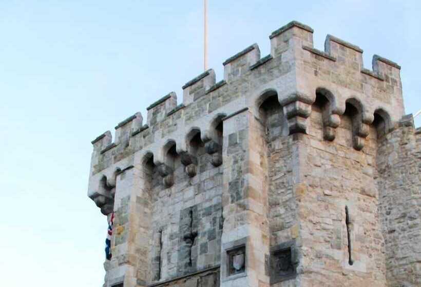 Beddoe Apartments Premier Lodge Eastleigh Near Winchester And Southampton