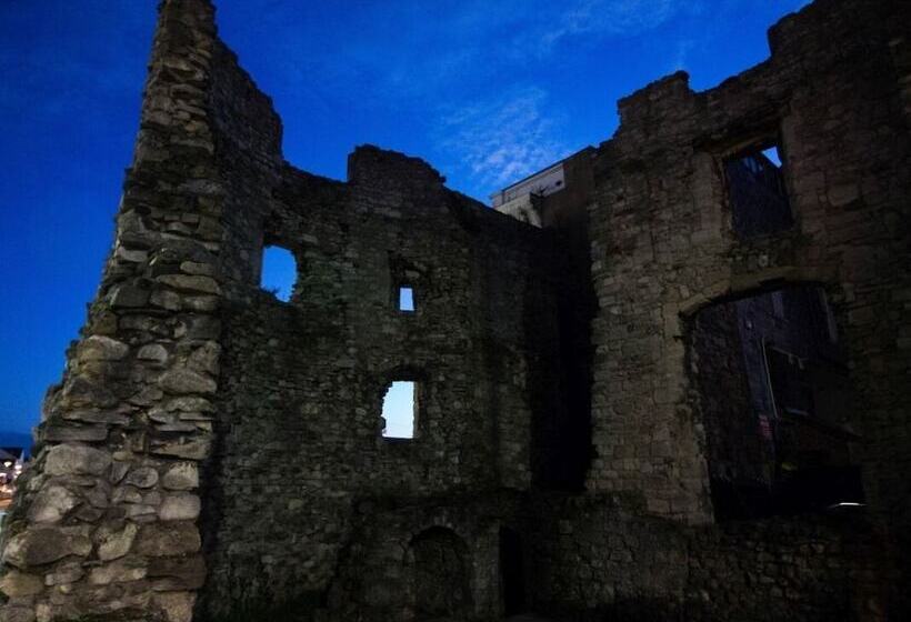 Beddoe Apartments Premier Lodge Eastleigh Near Winchester And Southampton