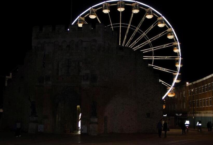 Beddoe Apartments Premier Lodge Eastleigh Near Winchester And Southampton