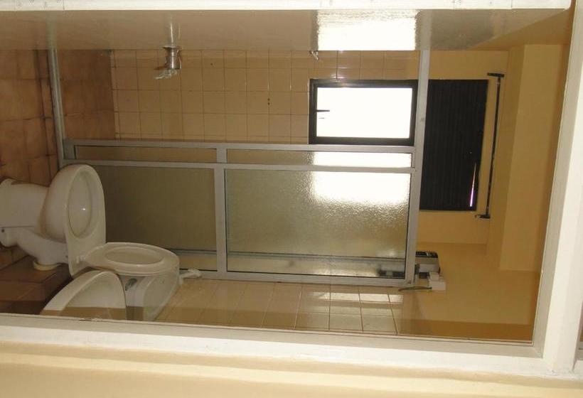 Brama Station Court {apartment}